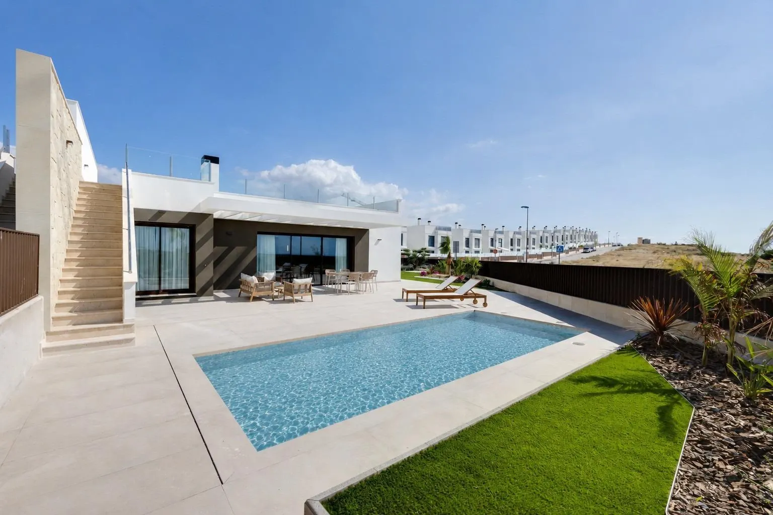 New Build Semi Detached Villas for Sale in Mutxamel with Private Pool and Sea Views — 1