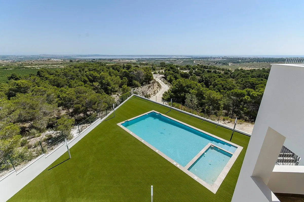 NEW BUILD BUNGALOWS IN SAN MIGUEL DE SALINAS — 4