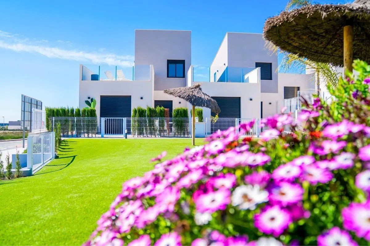 New Build Key Ready Townhouses and Semi Detached Villas in Altaona Golf Resort Murcia — 3