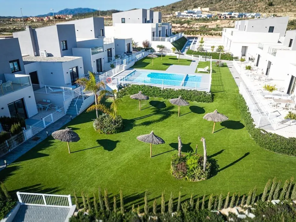 New Build Key Ready Townhouses and Semi Detached Villas in Altaona Golf Resort Murcia — 4
