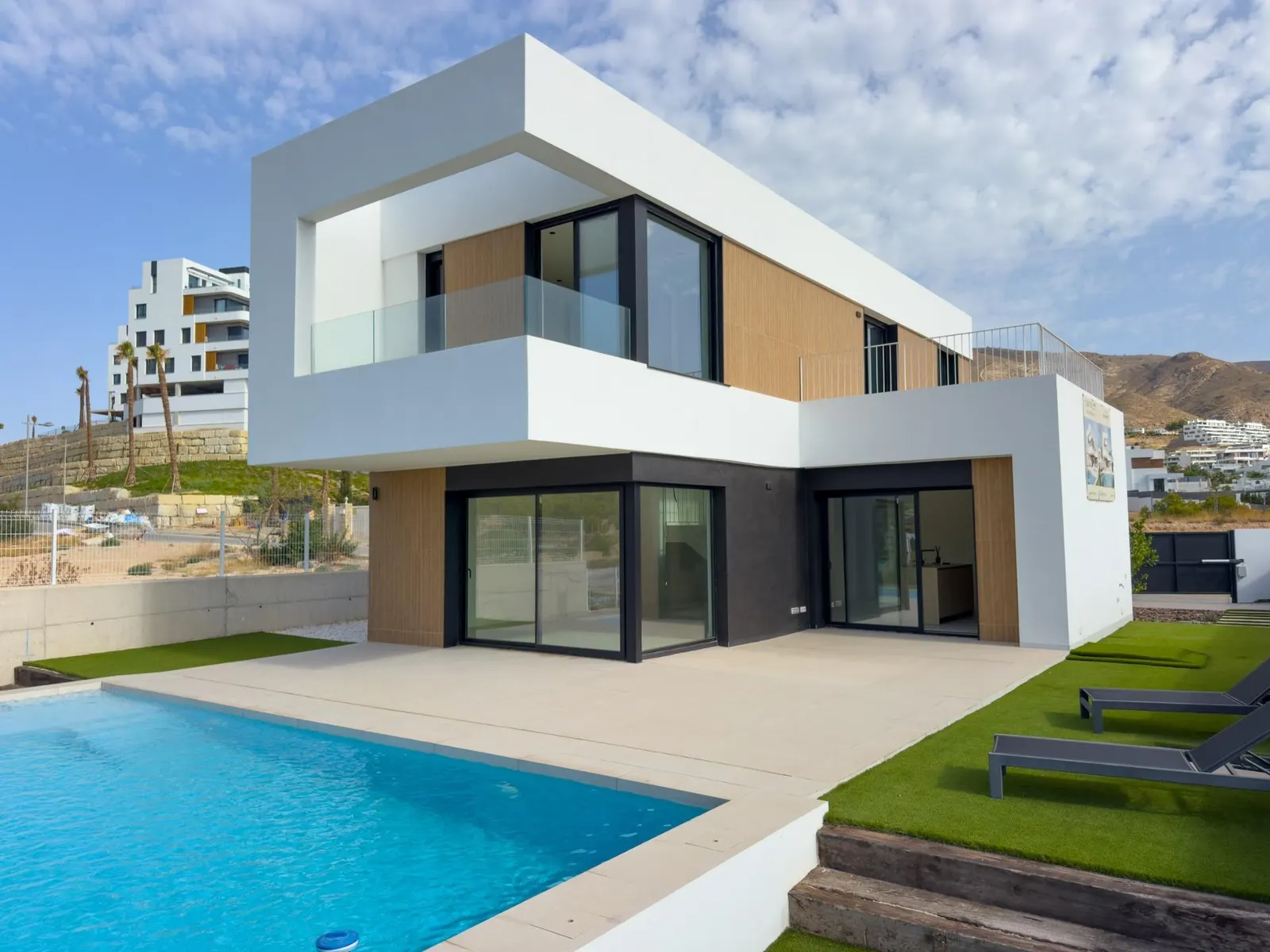 NEW BUILD VILLAS IN BALCON DE FINESTRAT — 1