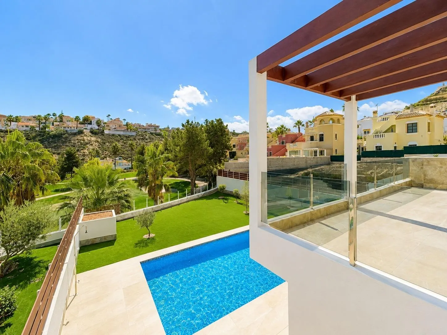 Luxury Golf Frontline Villas in Ciudad Quesada, Costa Blanca — 3